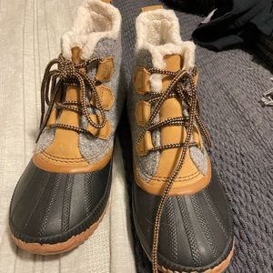 Sorel Out and About Boot - 8.5
